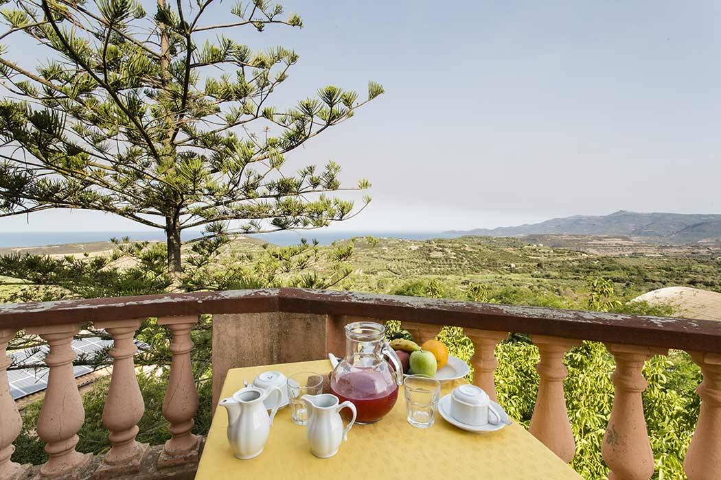 VILLA ASFODELI *** (TRESNURAGHES)
